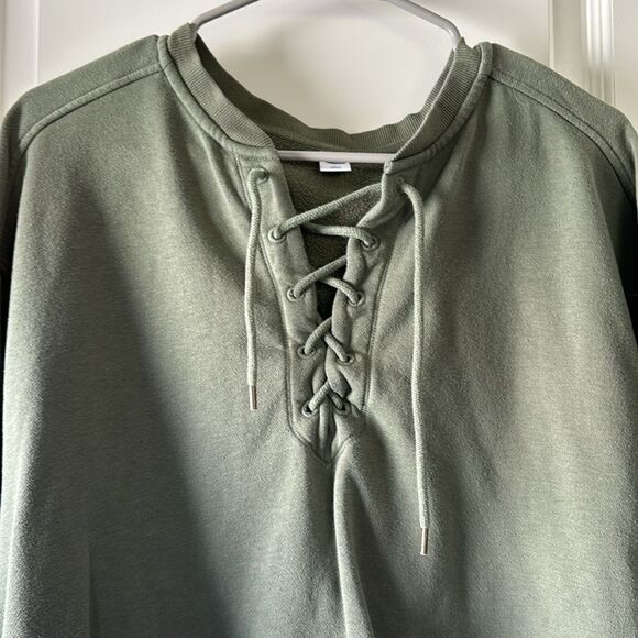 Olive green lace up pullover large / B52 - Picture 2 of 4